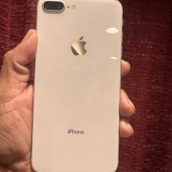 iPhone  8 Plus 