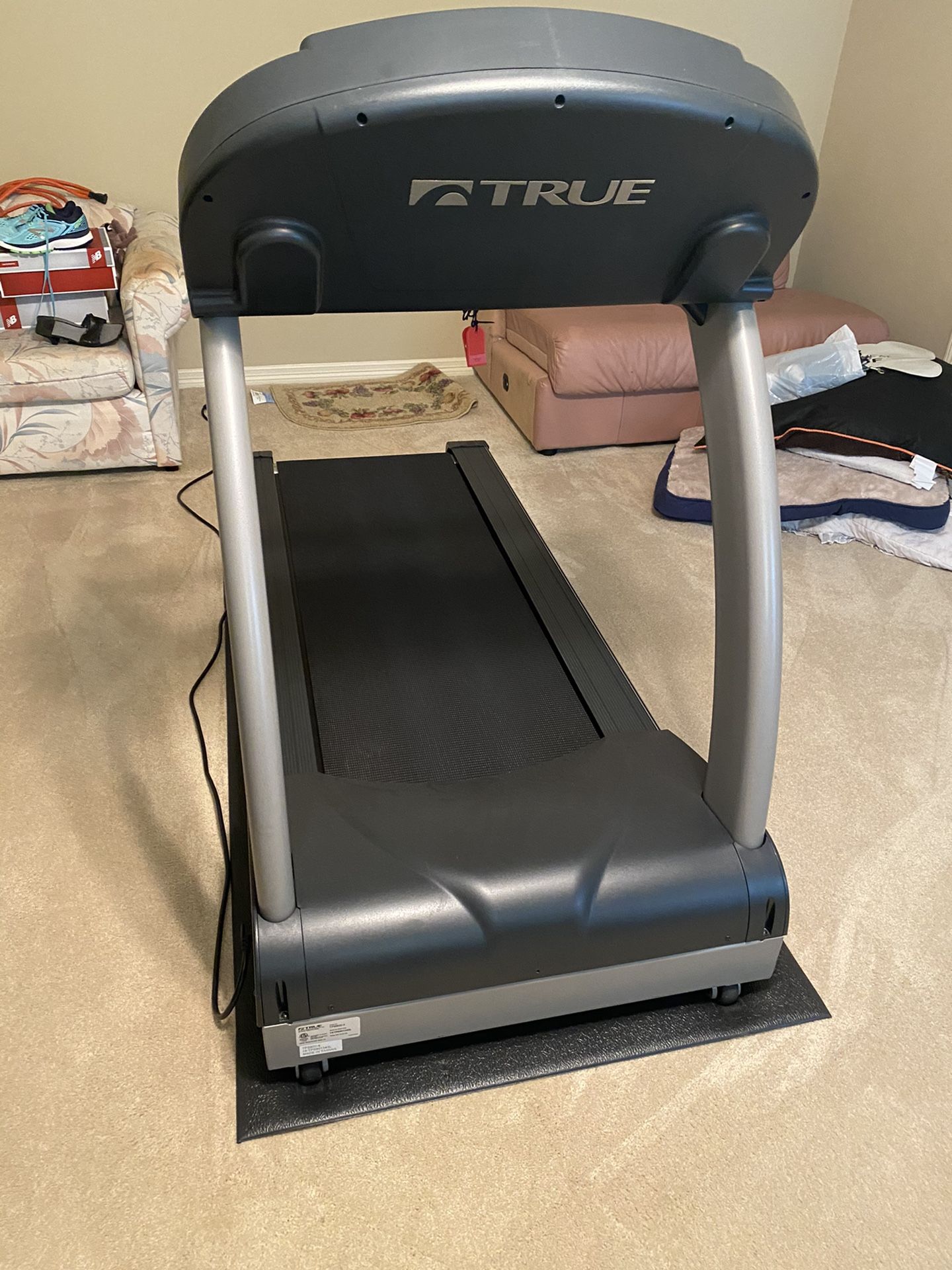 Lightly used TRUE treadmill a vailable s