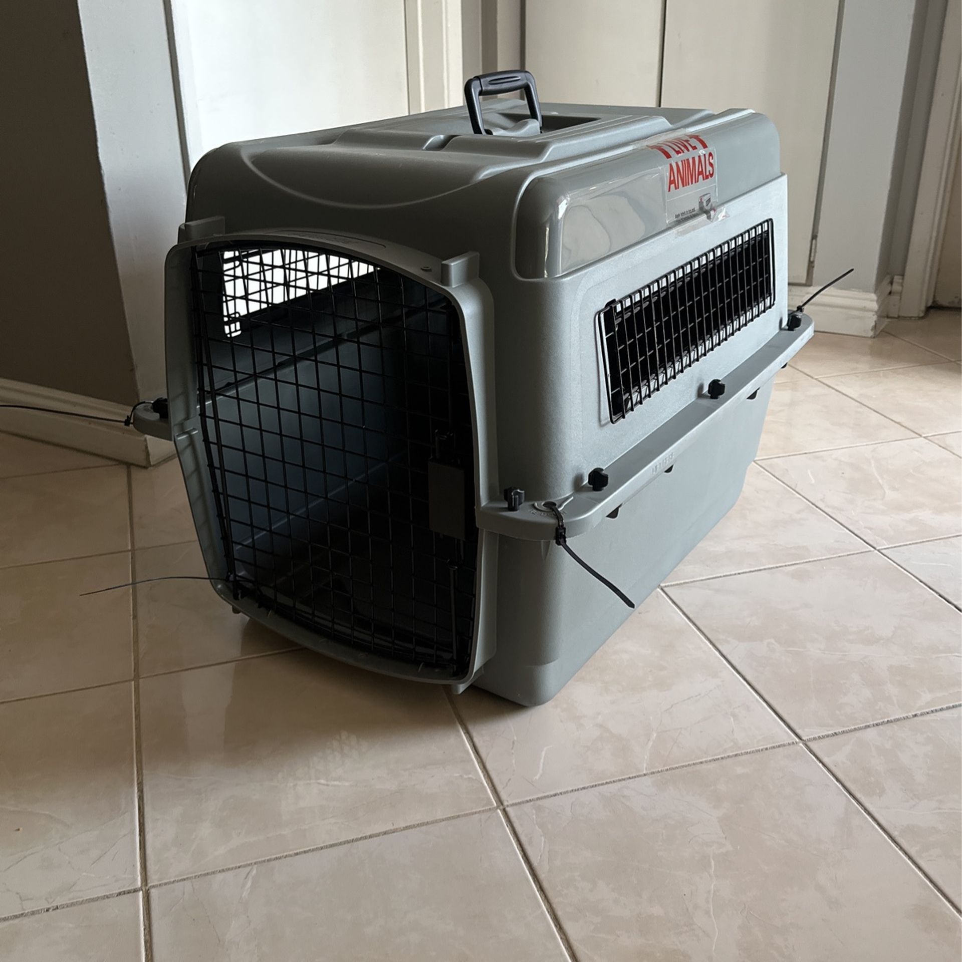Petmate Dog Kennel