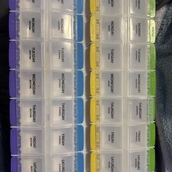Large pillbox for 7 days