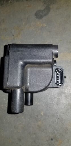 HD 2005 twin cam 88 stock coil.