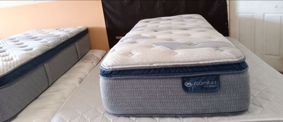 XL Twin Size Mattress (XL Colchón Twin Size)