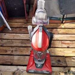 Dirt Devil Power Max Vacuum