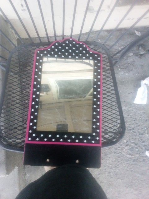Black And Pink Mirror