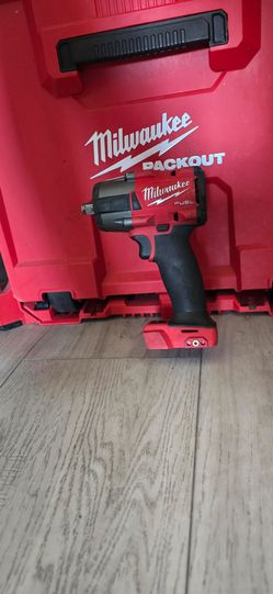 Milwaukee Impact Wrench Mid Torque
