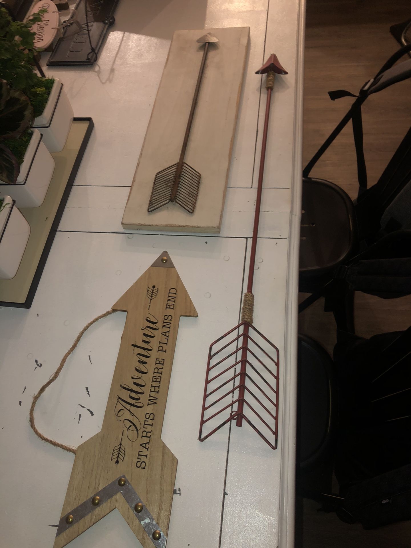 Random Arrow Wall Decor