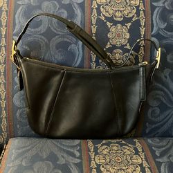 COACH  Handbag.  Black 13” X 9”