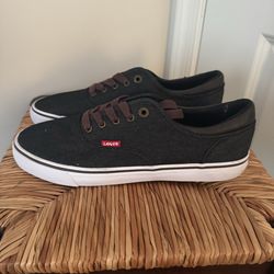 Levi's blue denim Canvas Sneakers with Brown Laces size 9