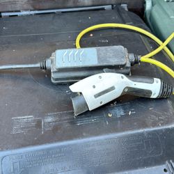 BMW 2018 5 Series Hybrid Charger