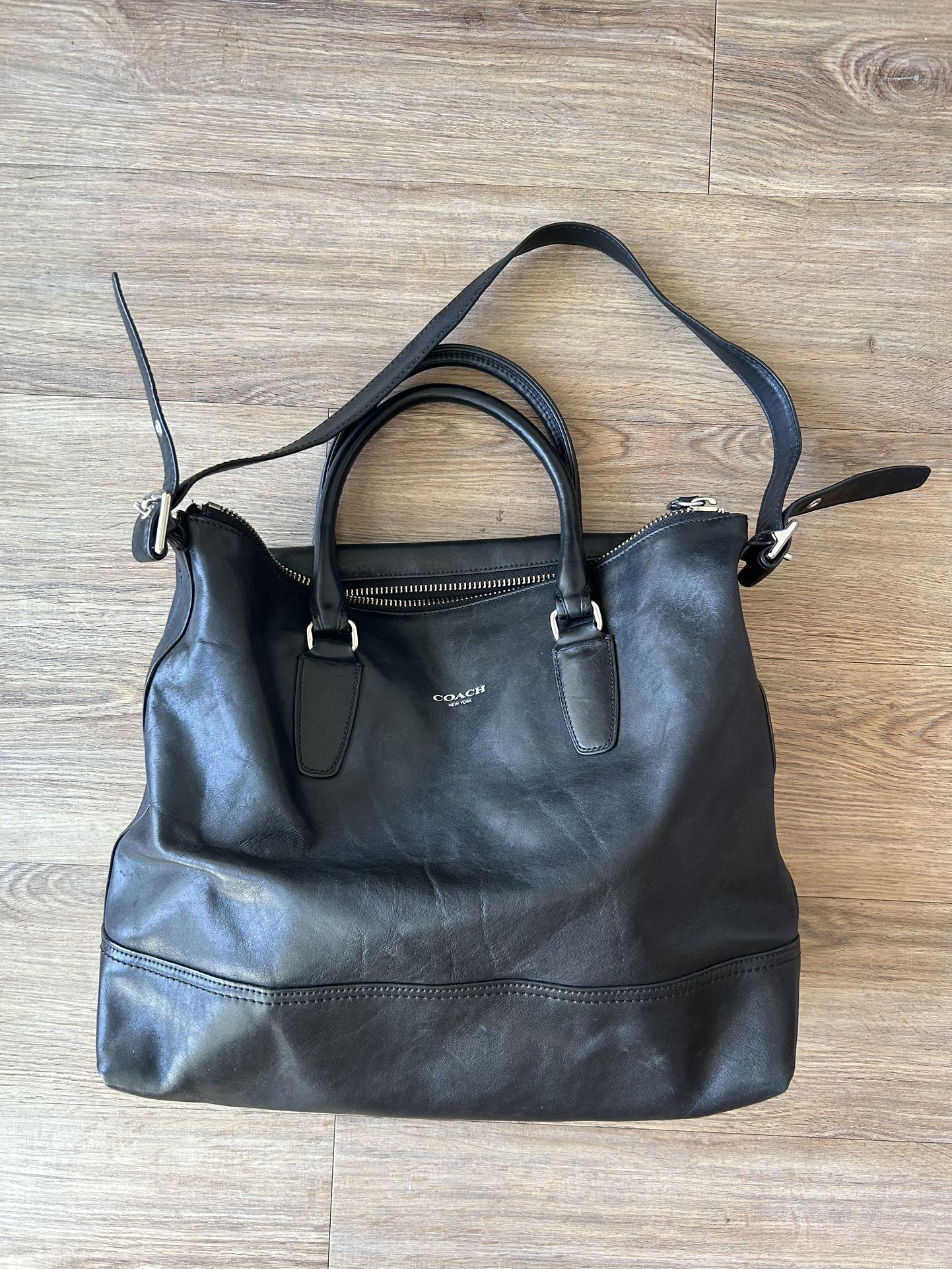 Coach black shoulder bag