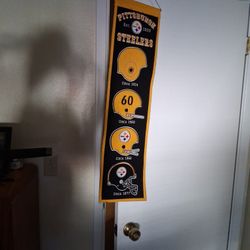 Sportculture Pittsburgh Steelers 12"x36" Helmet Heritage Banner. 