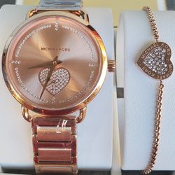 💖 Michael Kors Women's Rosegold Watch &Bracelet Set 💖