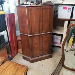 Free Antique Corner Hutch