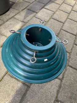 Green Plastic Christmas Tree Stand