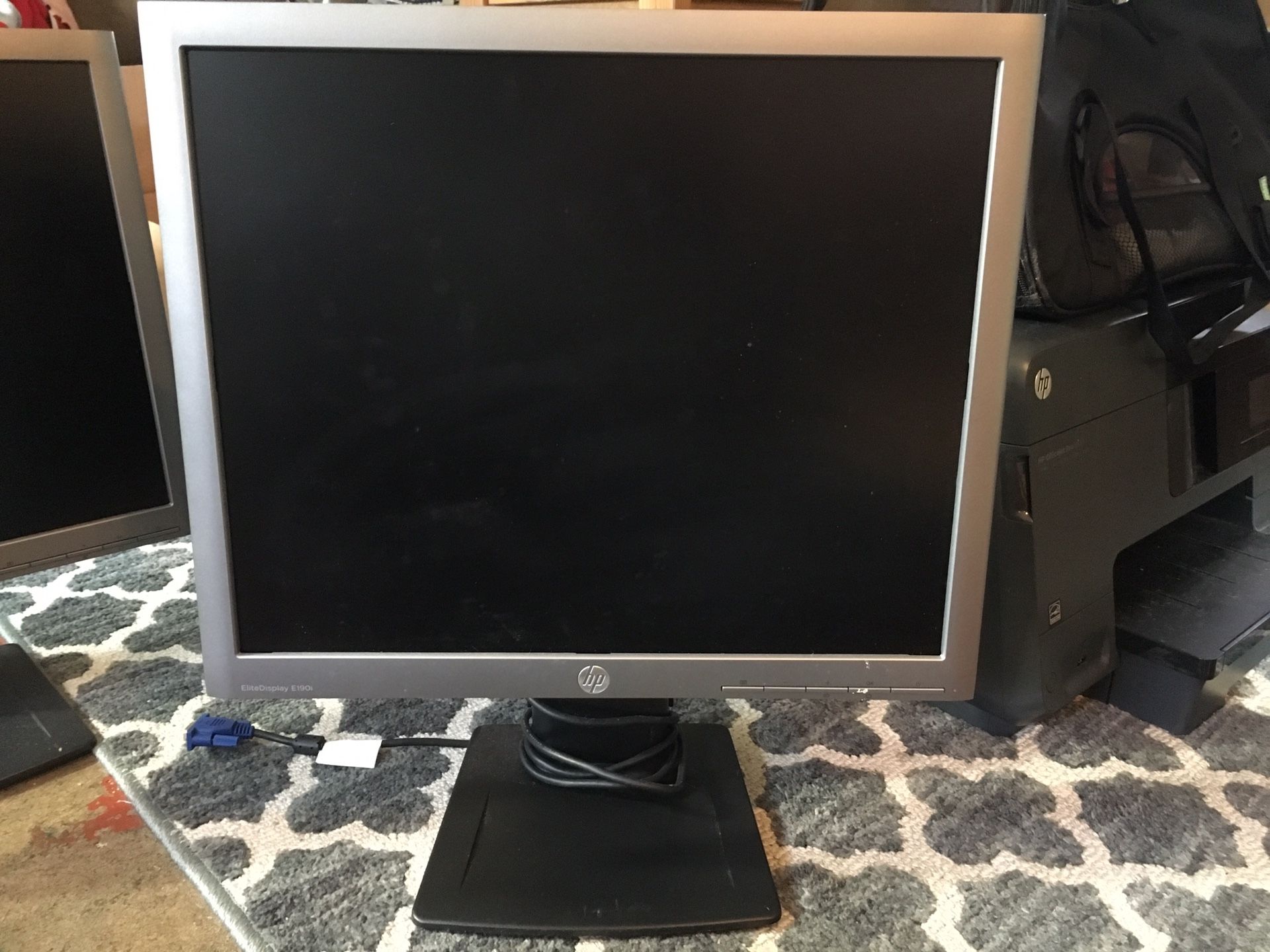 HP elite display E190i monitor