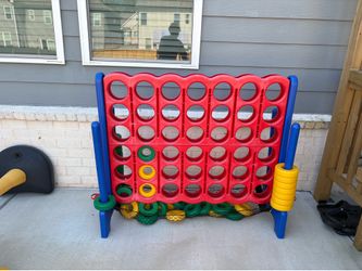 Large Connect 4 Lawn game!