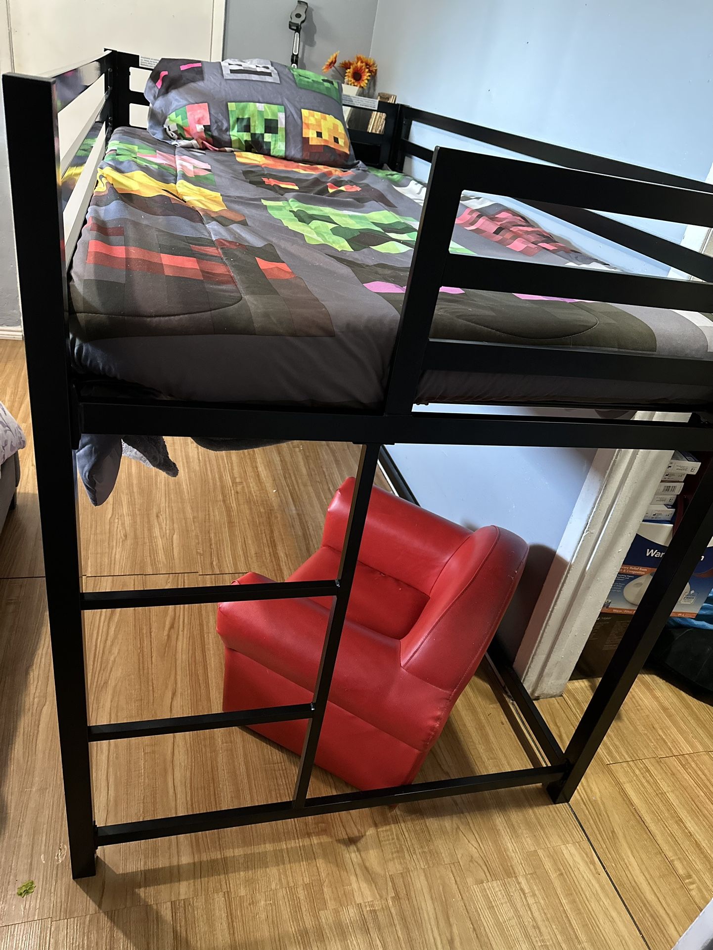 Twin Bed Memory Foam Mattress Included
