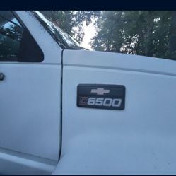 Box Truck 26"