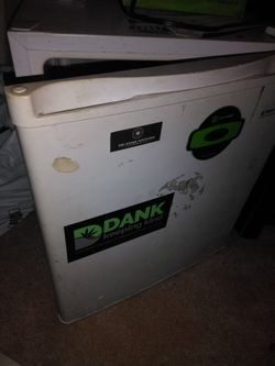 Mini fridge