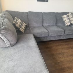 1bedroom Apartment Slightly Used Furniture