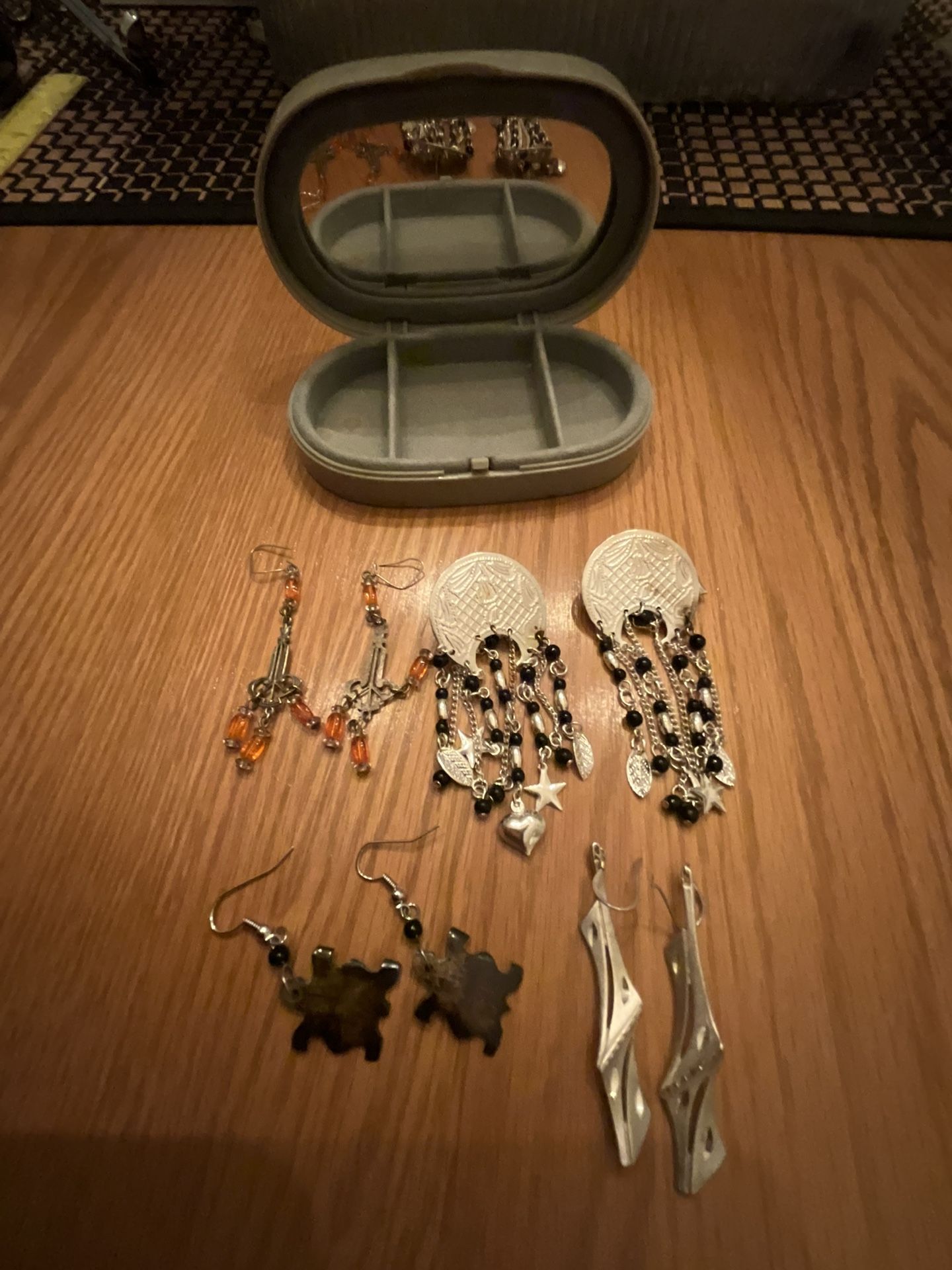 Pierced Earrings 4 Pairs
