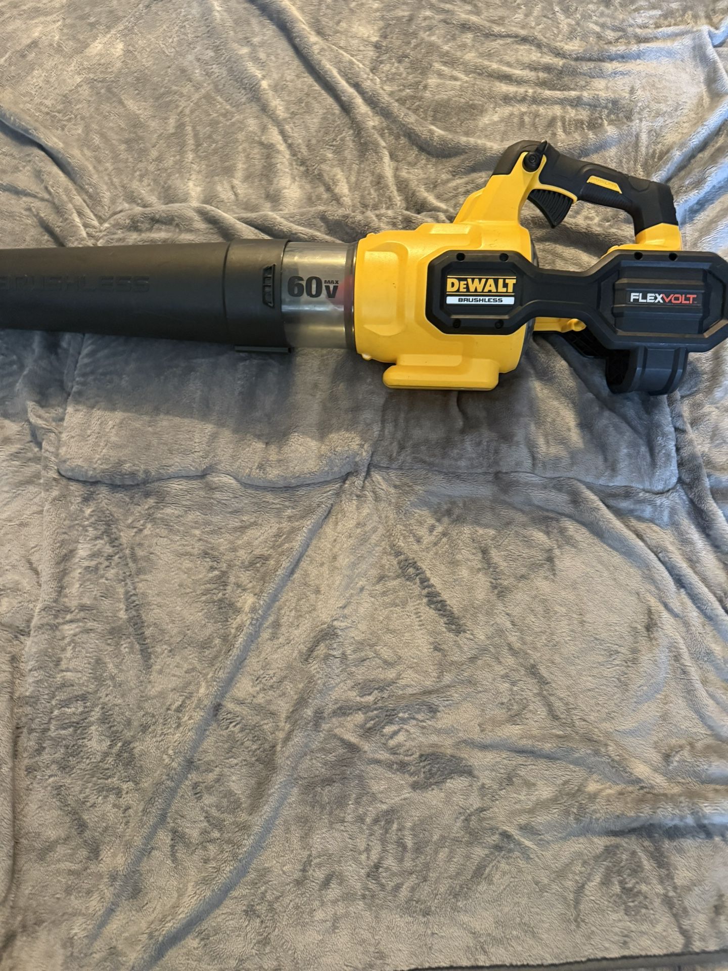DEWALT FLEXVOLT 60V MAX 125 MPH 600 CFM Brushless Cordless Battery Powered Blower (Tool Only)