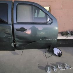 2007-2013 Silverado Door Parts
