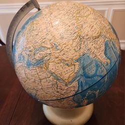 Vintage Rand McNally International Globe 1978 on Metal Stand