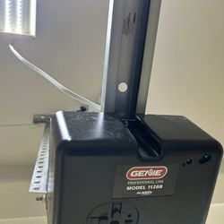 Genie Garage Door Opener (for Parts)