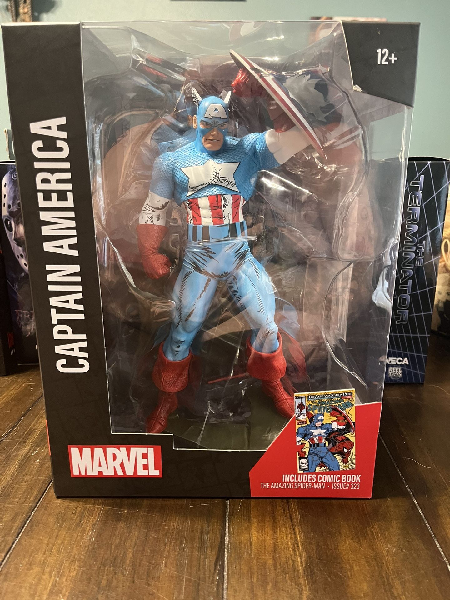 McFarlane Toys Captain America Statue NIB.