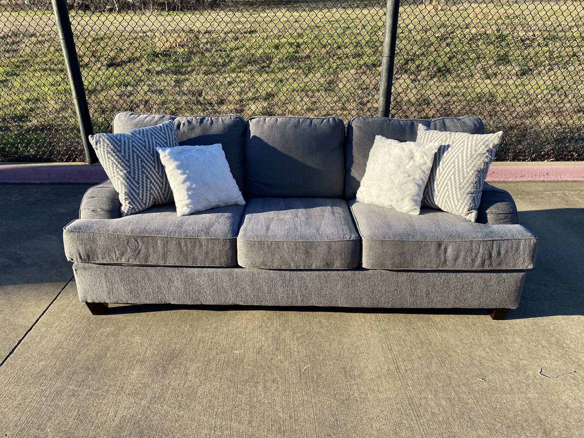 Broyhill Gray Sofa FREE Delivery 