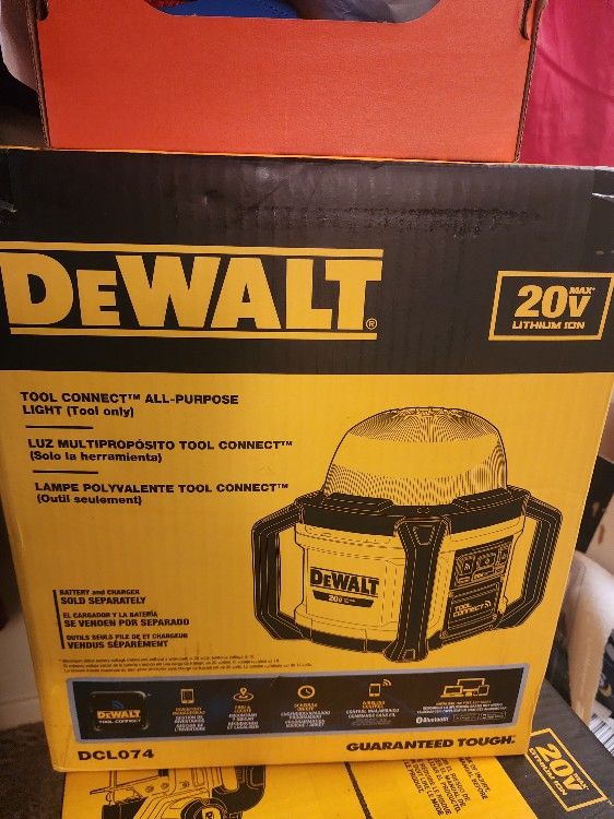 DEWALT TOOL CONNECT 20V ALL PUPOSE CORDLESS WORK LIGHT