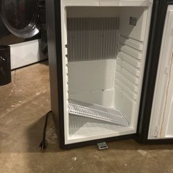 Mini Fridge with Lock Compact Refrigerator