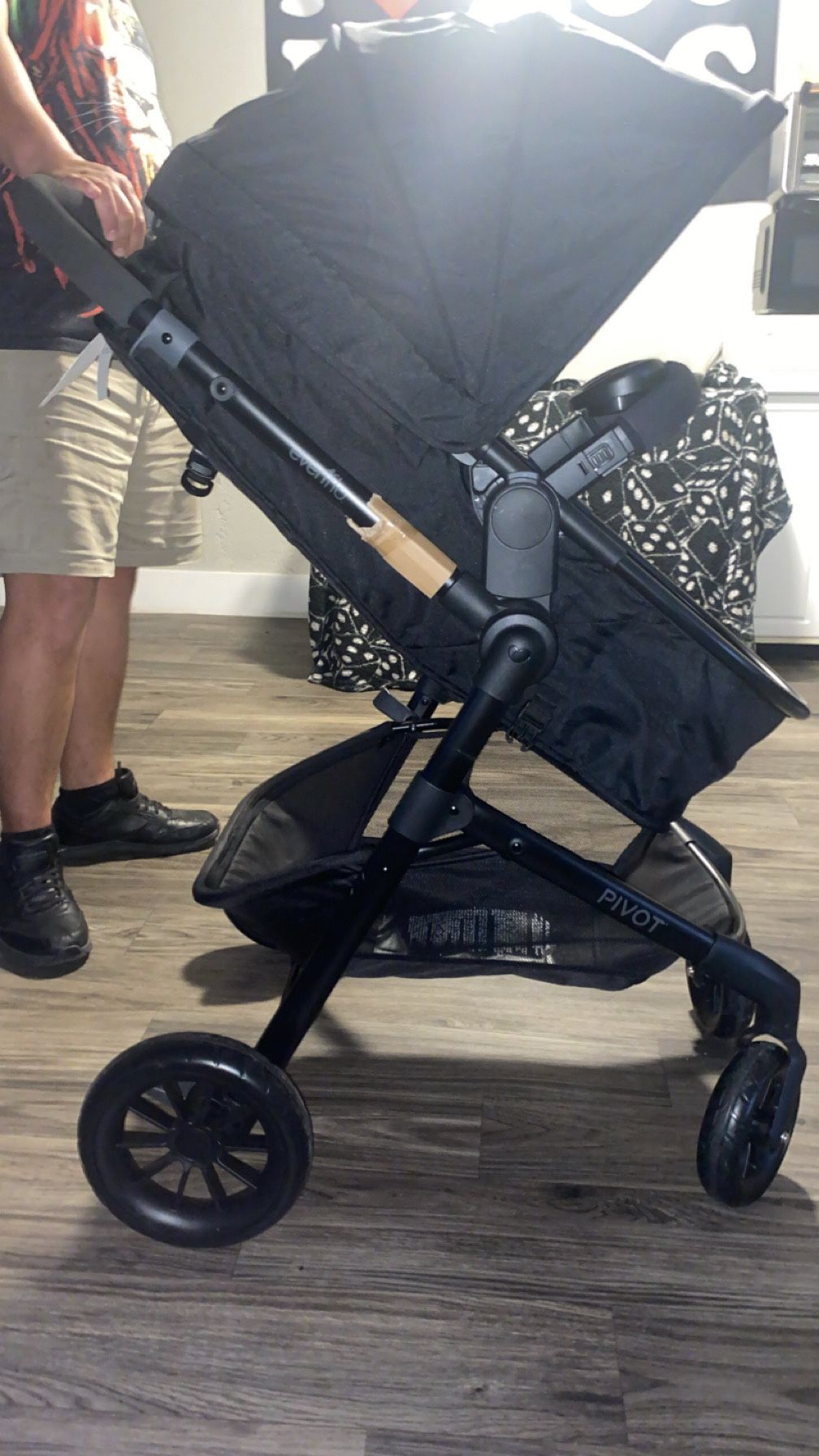 Evenflo Pivot Baby Stroller