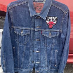 Levi’s Denim Trucker Jacket Chicago Bulls Like Starter Jacket Mens S Small