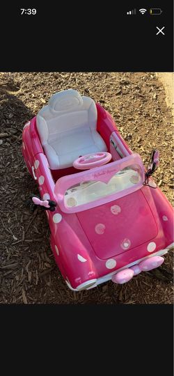 Minnie Mouse car