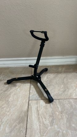 Saxophone stand