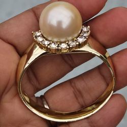 Vtg Ring Design Brooch Gold Tone Faux Pearl Rhinestone 'AJC' Marked