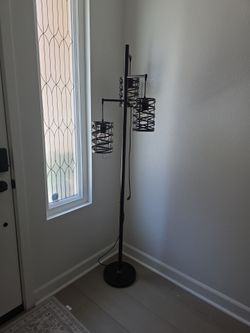 Industrial floor lamp