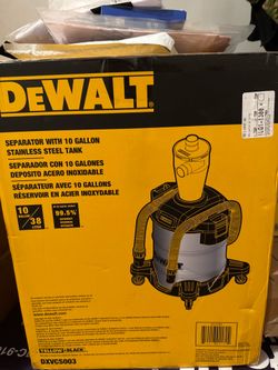 DEWALT Dust Separator with 10 Gallon Stainless Steel Tank