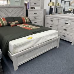 Furniture Bedroom Set Available in Queen And King - Free Shipping in DFW