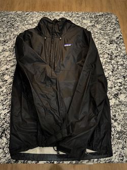 Patagonia Black Lightweight Hooded Jacket