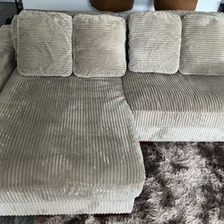 Modern 3-Seater Couch – Excellent Condition – 1 Year Old
