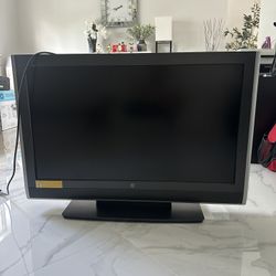 37” Widescreen HDTV – Great Condition