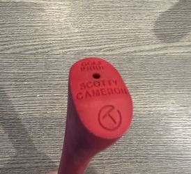 Scotty Cameron “CIRCLE T” Pistolero Putter Grip (Red)
