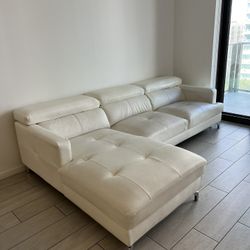 Marquez White Micro Right Chaise Sectional