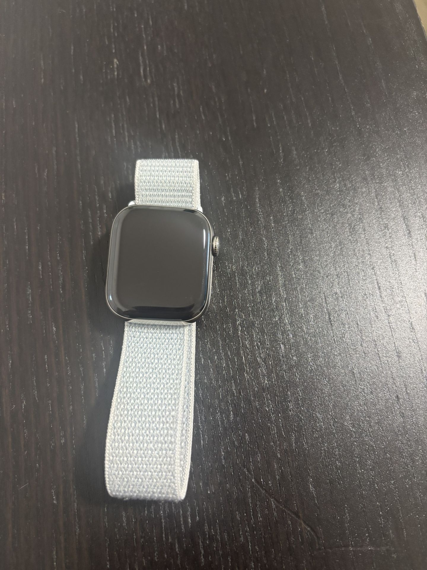 Apple Watch Series 10 GPS+ Cellular 42mm Natural Titanium Case