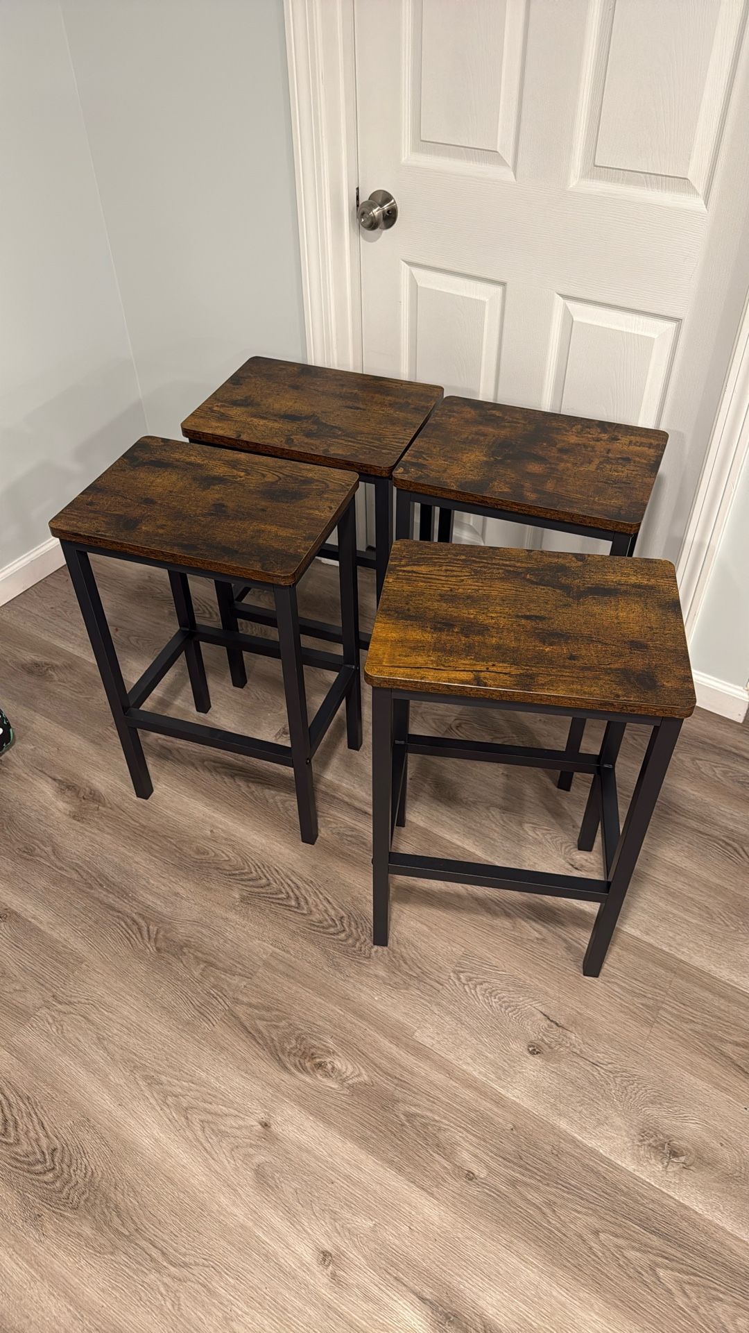 Bar Stools (4)