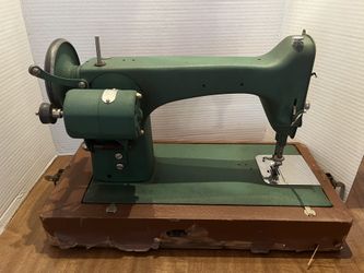 $50 OBO Free-Westinghouse Sewing Machine Round Bobbin Rotary LLC (Untested)