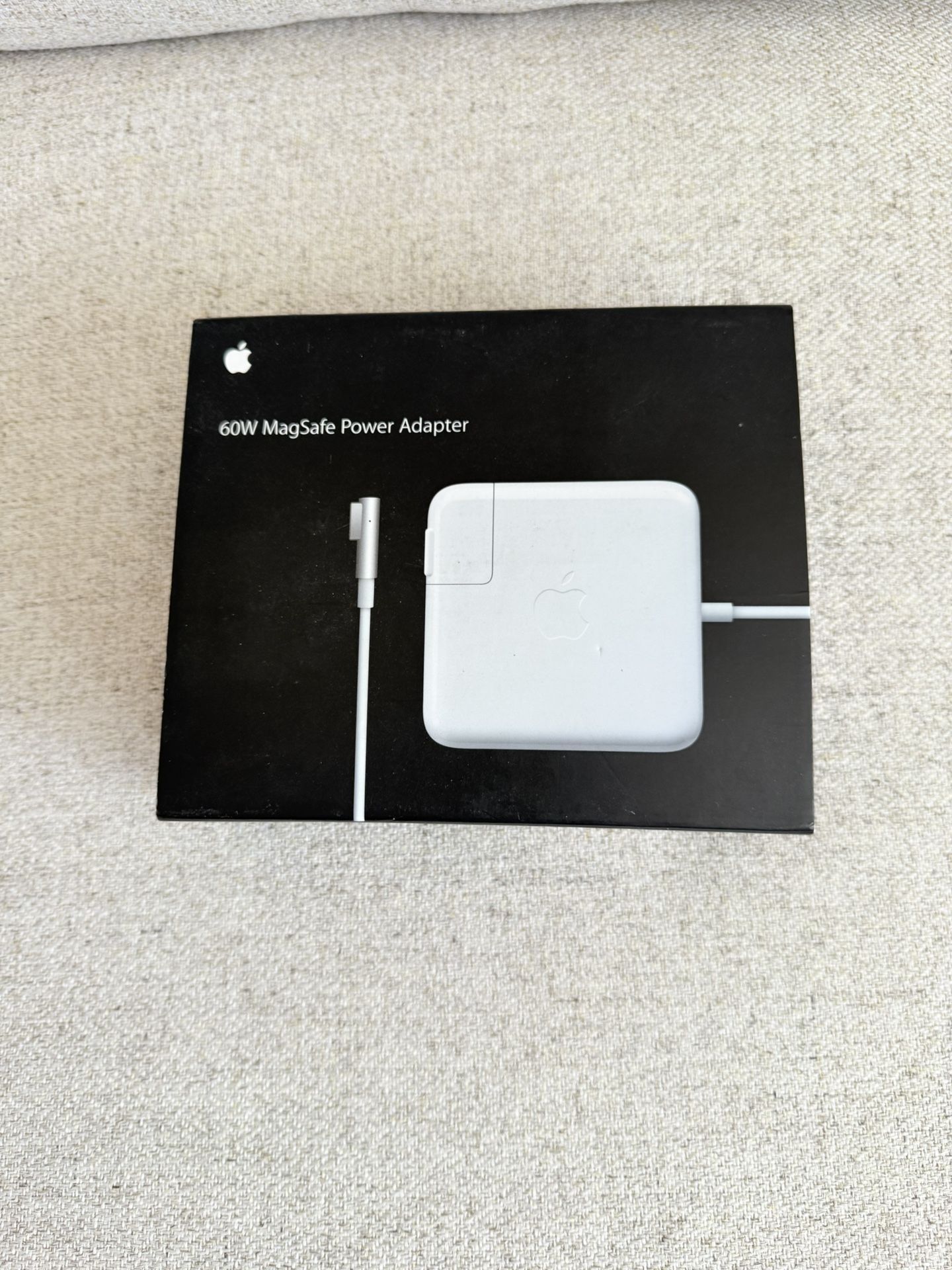 Apple 60W T-Tip MagSafe AC Power Adapter MacBook MacBook Pro 16.5V~3.65A A1184 and VOLEX 6FT EXTENSION POWER CORD FOR APPLE-APC7Q-E62405SP-2.5A-125V. 